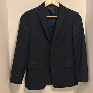 MICHAEL KORS SPORTS COAT SIZE 14 YOUNG MEN
BLUE WITH BLACK PLAID LIKE DESIGN